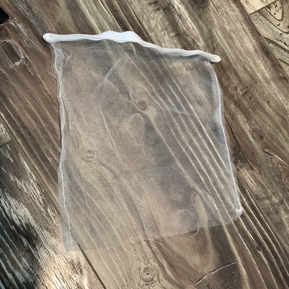 Wash or Wear Clean & Dirty laundry garment bag for intimates - Picture 6 of 6